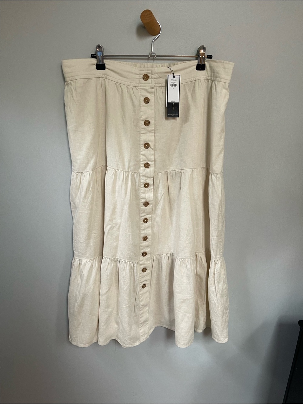 Banana Republic Cream Button-Front Tiered Midi Skirt